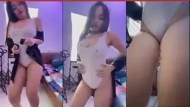 Memek Mulus DJ Bebibii No Bule Tubuh Bening Susu Montok Lumer